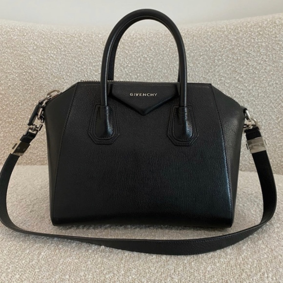 Authentic Givenchy Antigona Small Black - Picture 2 of 16